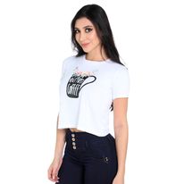 Camiseta "Put First Coffee" S&G