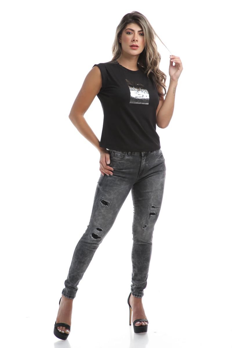 CAMISETA-DEKADA-CTMF237-G23001-NEGRO_4.jpg