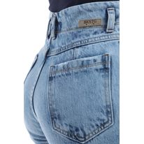 JEAN TIPO BAGGY CON PRENSES