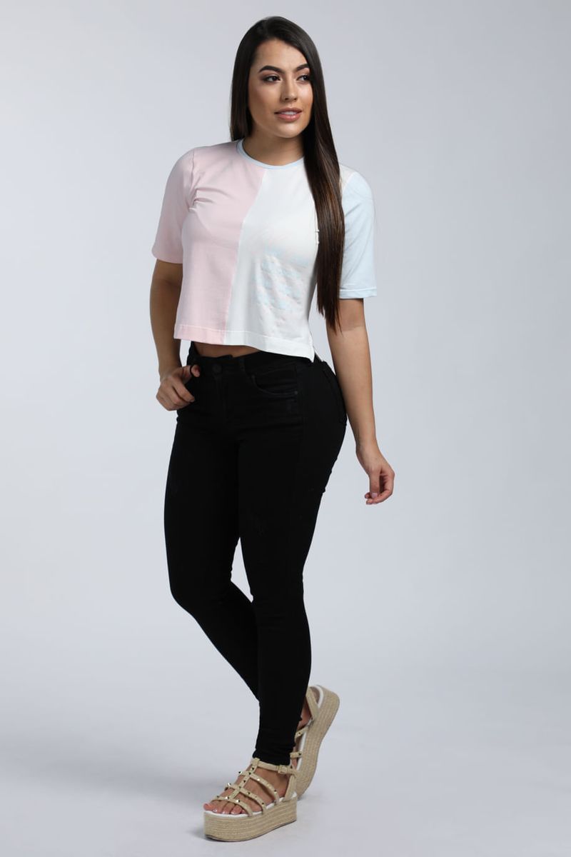 CAMISETA-LIRICA-CTMF129-1101-5465-ROSADO_4.jpg