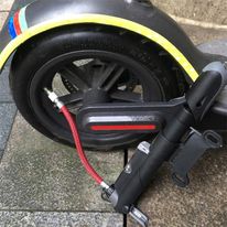 Extensor/adaptador para inflador de neumático de bicicleta y scooter, color rojo, ideal para Xiaomi m365, de caucho, 16.5 cm de largo