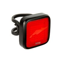 Luz Blinder Mob V MR Chips Black, luz roja posterior, base negra, recargable vía USB, 44 lúmenes, 3 correas intercambiables, 5 modos, 42 x 42 x 62mm